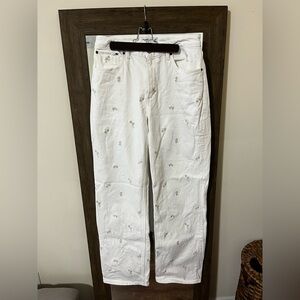 Abercrombie Curve Love Long White Floral Embroidery High Rise 90s Relaxed Jeans